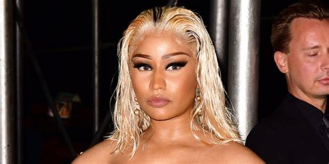 nicki minaj topless|Nicki Minaj posts naked and topless picture of herself